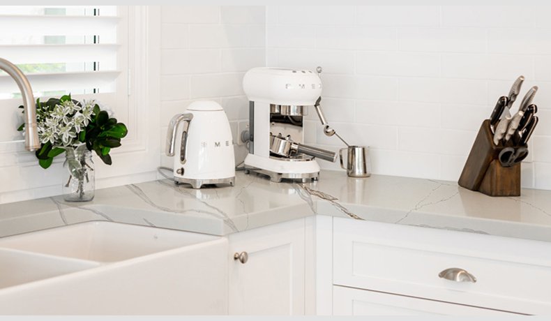 5078 Celiny Quartz Countertops Slab White With Gold Texture
