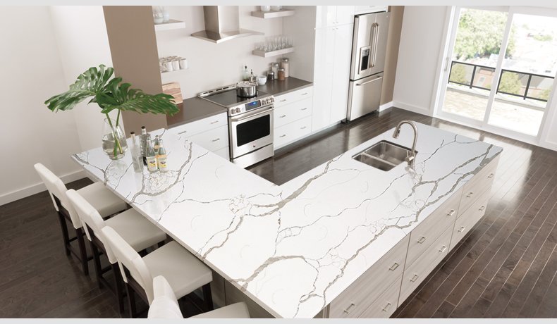 5068 Calacatta Venato Quartz Golden Stripes